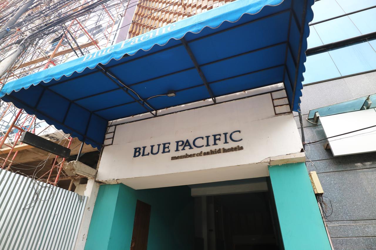 Hotel Blue Pacific ジャカルタ エクステリア 写真