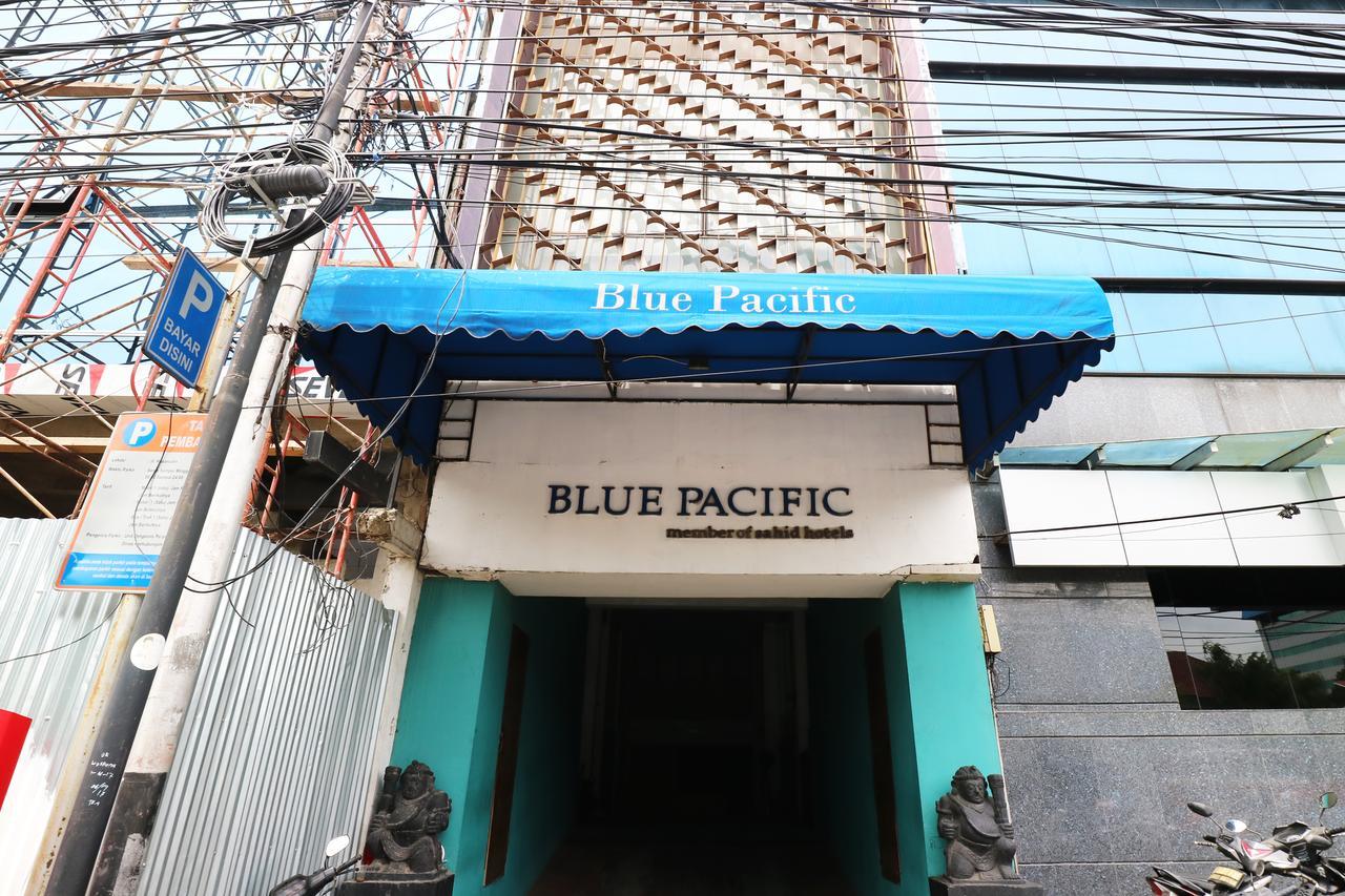 Hotel Blue Pacific ジャカルタ エクステリア 写真