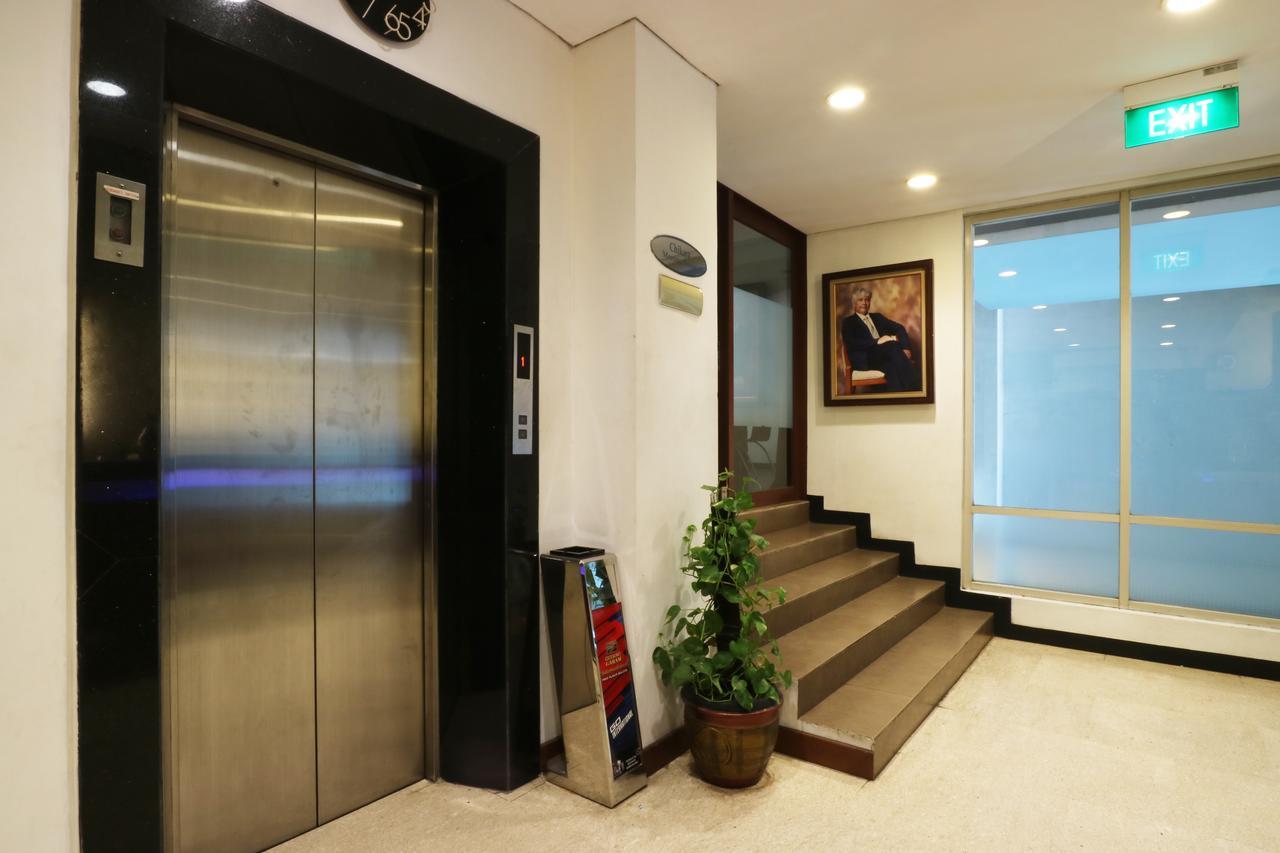 Hotel Blue Pacific ジャカルタ エクステリア 写真